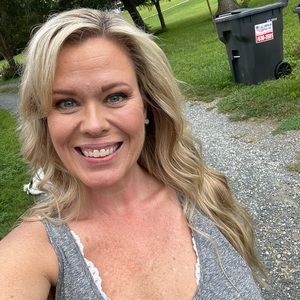 Meet your Posher, Tina